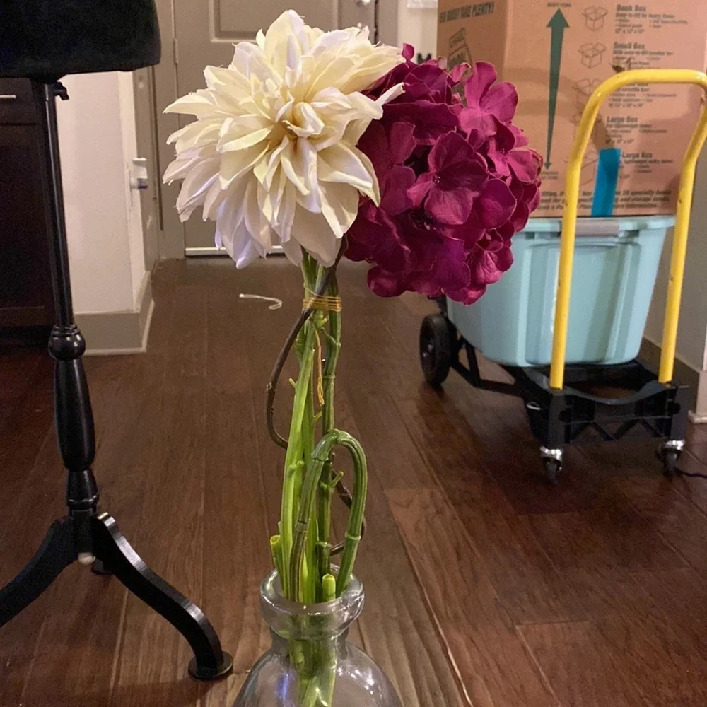 Set of 5 long stem faux flowers 💐 ivory fuchsia purple lavender pink tones​